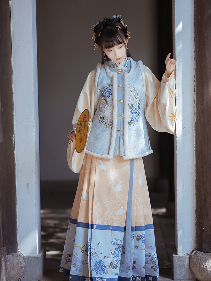 Clothes  hanfu& decorations